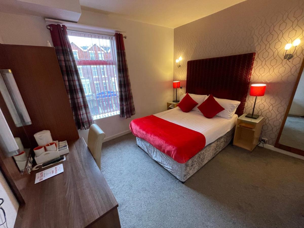 Ruskin Hotel Blackpool Bagian luar foto