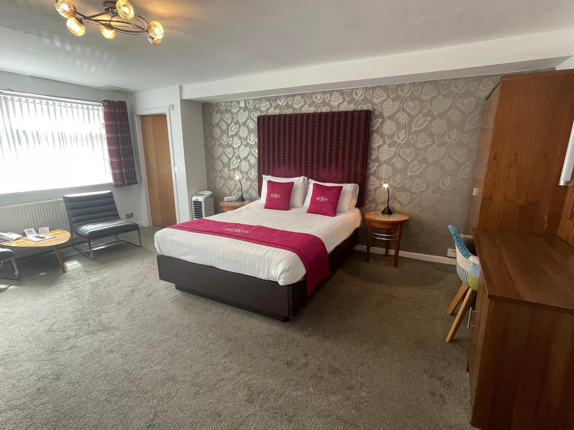 Ruskin Hotel Blackpool Bagian luar foto