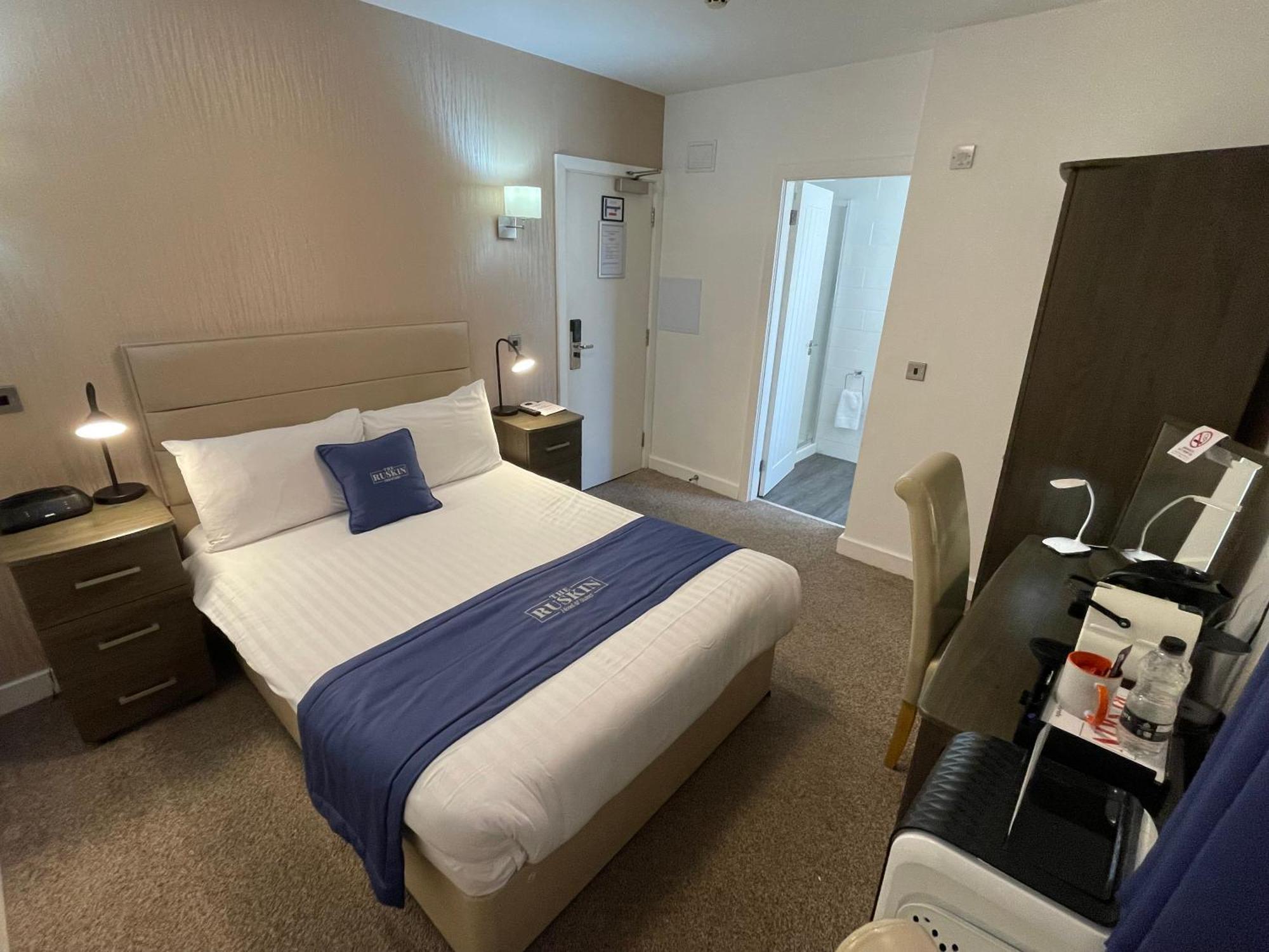 Ruskin Hotel Blackpool Bagian luar foto